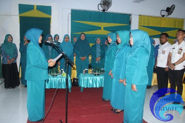 Ketua TP. PKK Kelurahan se-Kecamatan Benteng Dilantik, Ini Pesan Wiwik Trisnawati Masdar