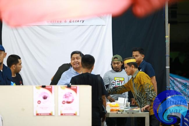 Kunjungi Pasar UMKM, Wabup Saiful Arif Sampaikan Kunci Sukses Berusaha