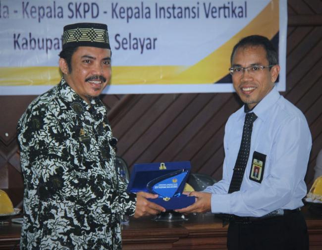 Asisten Ekbangkes Setda Kep. Selayar Buka Sosialisasi Pekan Panutan SPT Tahunan