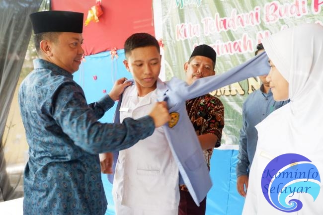 Bupati Kepulauan Selayar Lepas 130 Siswa Prakerin SMKN 5 