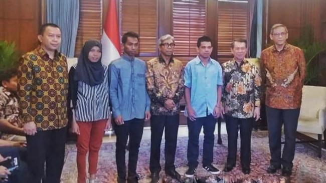 Sandera Abu Sayyaf Asal Selayar Resmi Diserahkan Kepada Keluarga, Ini Komentar Bupati Kepulauan Sela