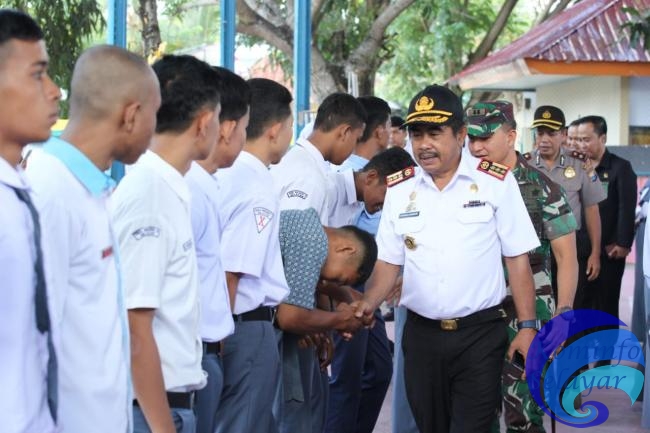 Asisten Administrasi Serahkan Calon Paskibraka Tahun 2019, Ini Arahannya