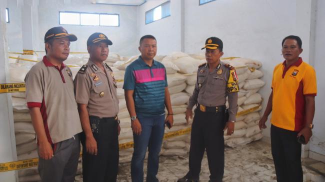 Ungkap Penyelundupan Ribuan Karung Bahan Baku Bom Ikan, Bupati Apresiasi Kinerja Polres Selayar