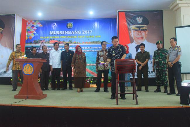 Bupati Buka Musrenbang Tahun 2017 Tingkat Kab. Kepulauan Selayar