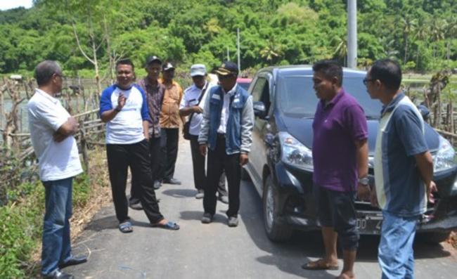 Warga Pulau Jampea Akhirnya Nikmati Jalan Hotmix