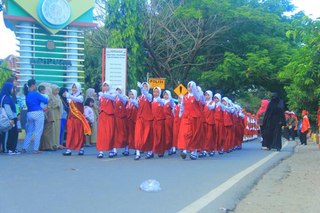 Bupati Kepulauan Selayar Lepas Peserta Gerak Jalan Indah Antar Pelajar 
