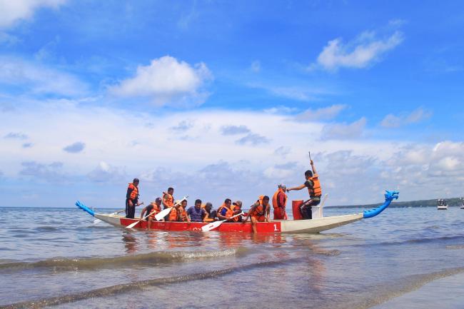 Dilepas Oleh Sekda Selayar, 27 OPD Ikut Lomba Sampan Dayung Perahu Naga