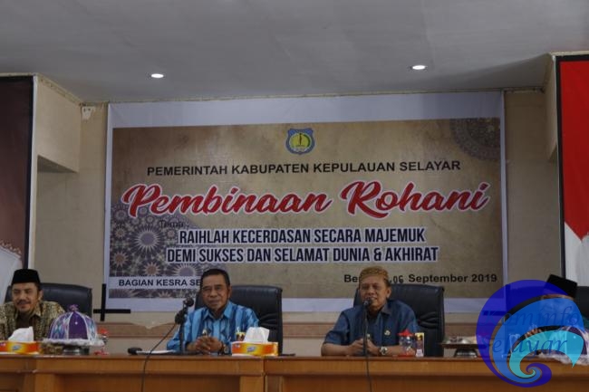 Pembinaan Rohani Terhadap Jajaran PNS Pemkab Selayar, Ini Materi Wabup