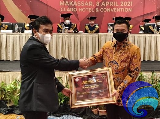 Bupati Selayar Raihan Penghargaan Nobel Education Award dari STIE Nobel Indonesia