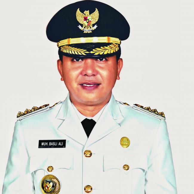 84Bupatikepulauanselayar.jpeg