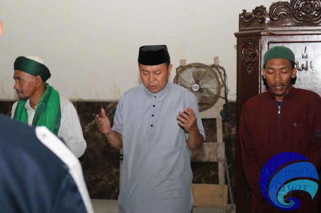 Kunker ke Pulau Jampea, Bupati Basli Ali Gelar Dzikir dan Doa Bersama dan Panen Raya Padi