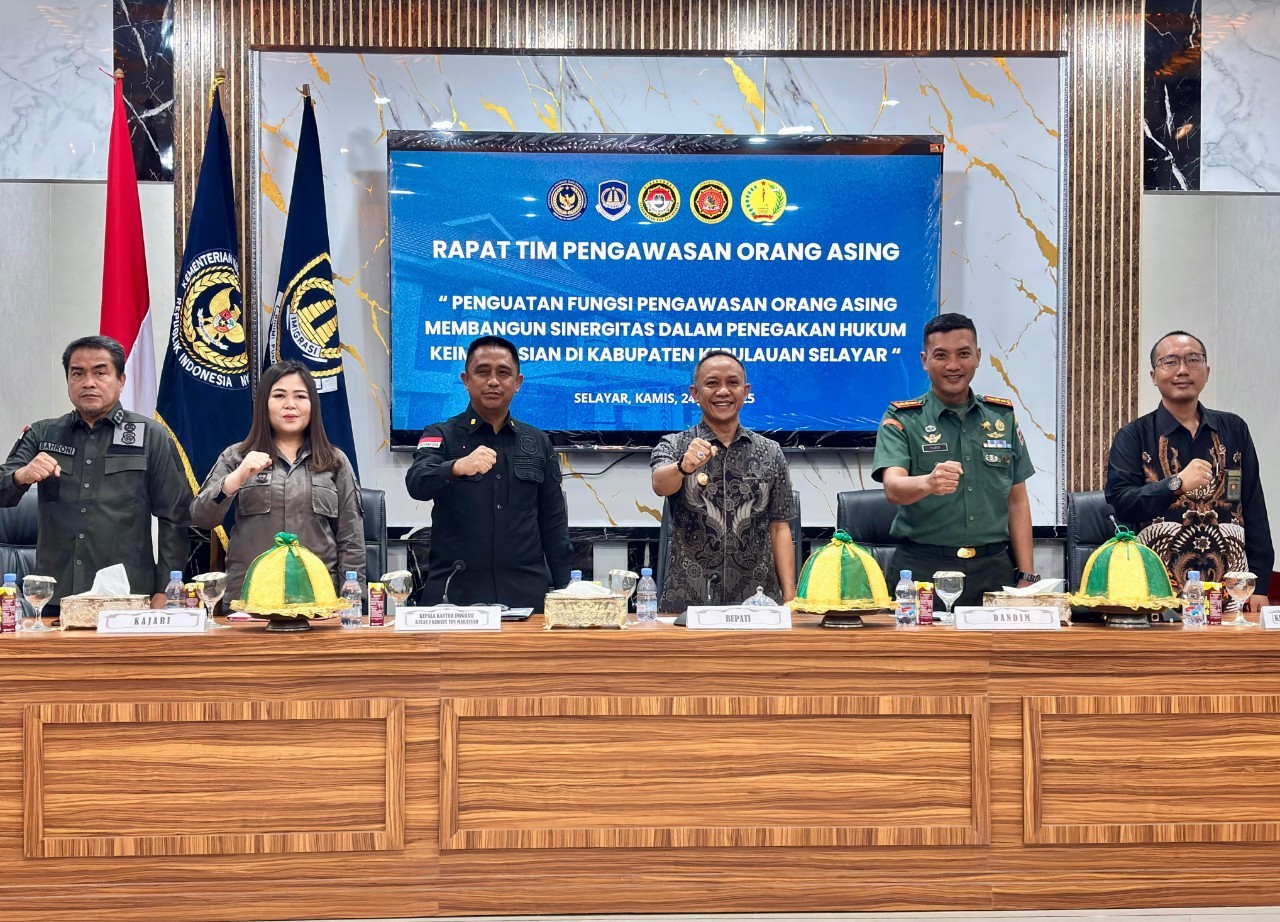Bupati Selayar dan Imigrasi Bahas Penguatan Pengawasan WNA melalui TIMPORA