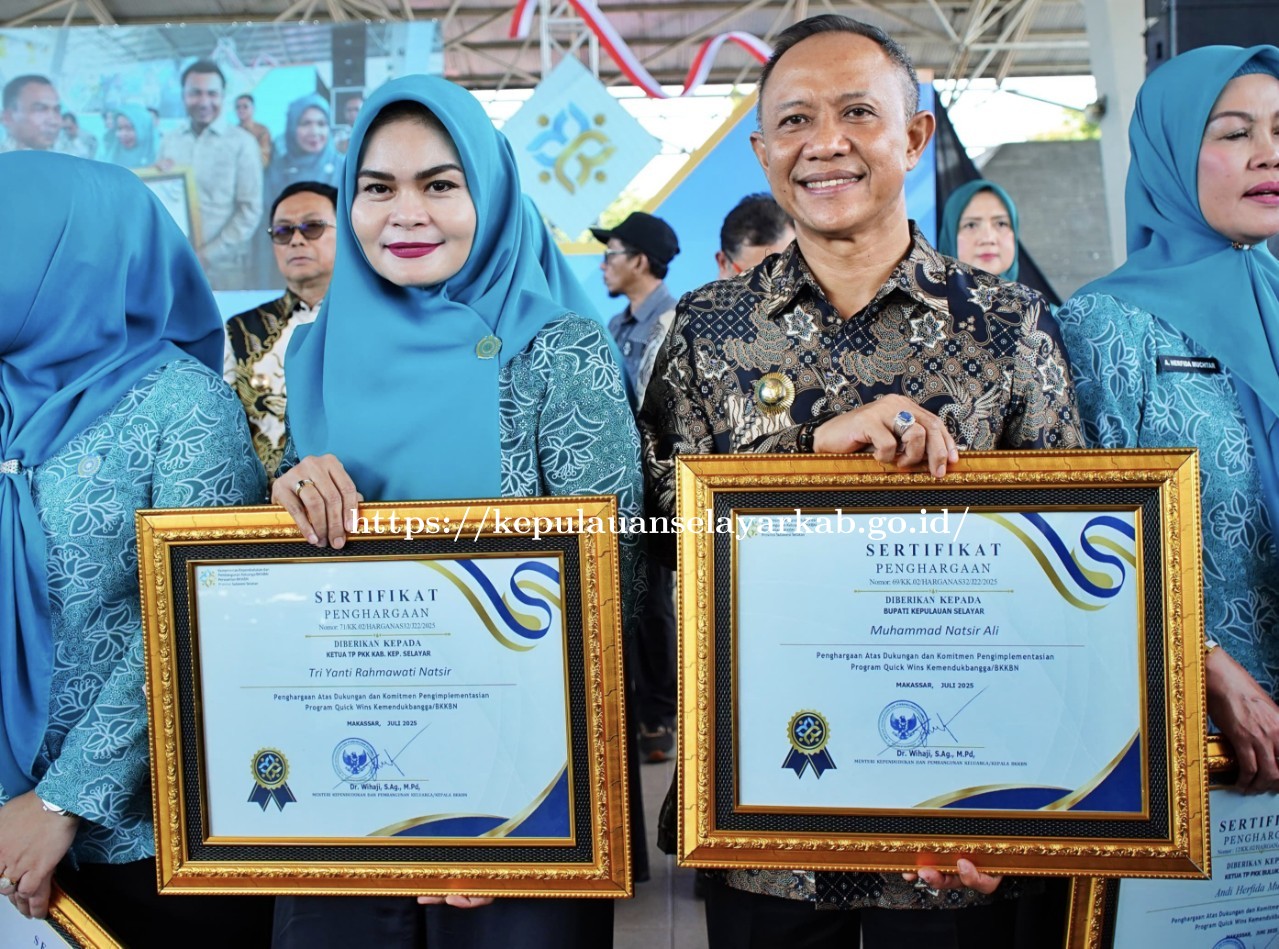 Duet Hebat, Bupati Natsir Ali dan Ketua Tp.PKK Yanti Sabet Penghargaan Nasional di Panggung HARGANAS 2025