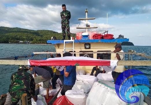 KM. Banawa Nusantara 90 Tiba di Pasilambena, Bawa Logistik untuk Korban Gempa 7,4 SR