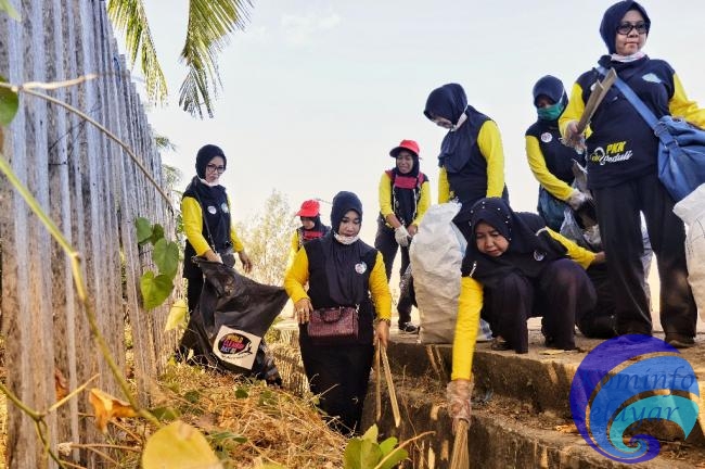World Clean Up Day, Ribuan Relawan Berjibaku Dalam Aksi Pembersihan di Jalan Metro