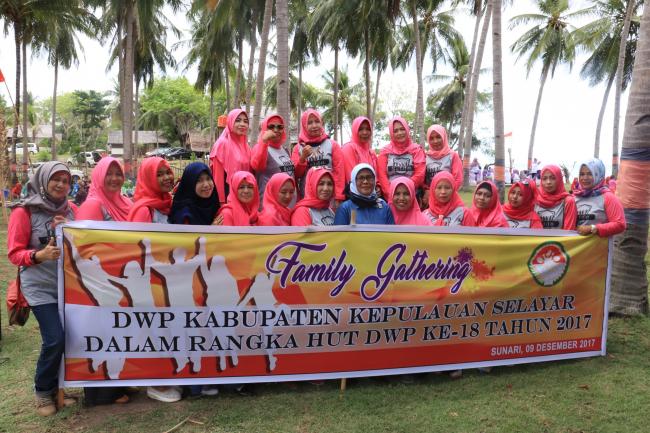 Family Gathering DWP Kabupaten Kepulauan Selayar, Begini Harapan Ketua DWP